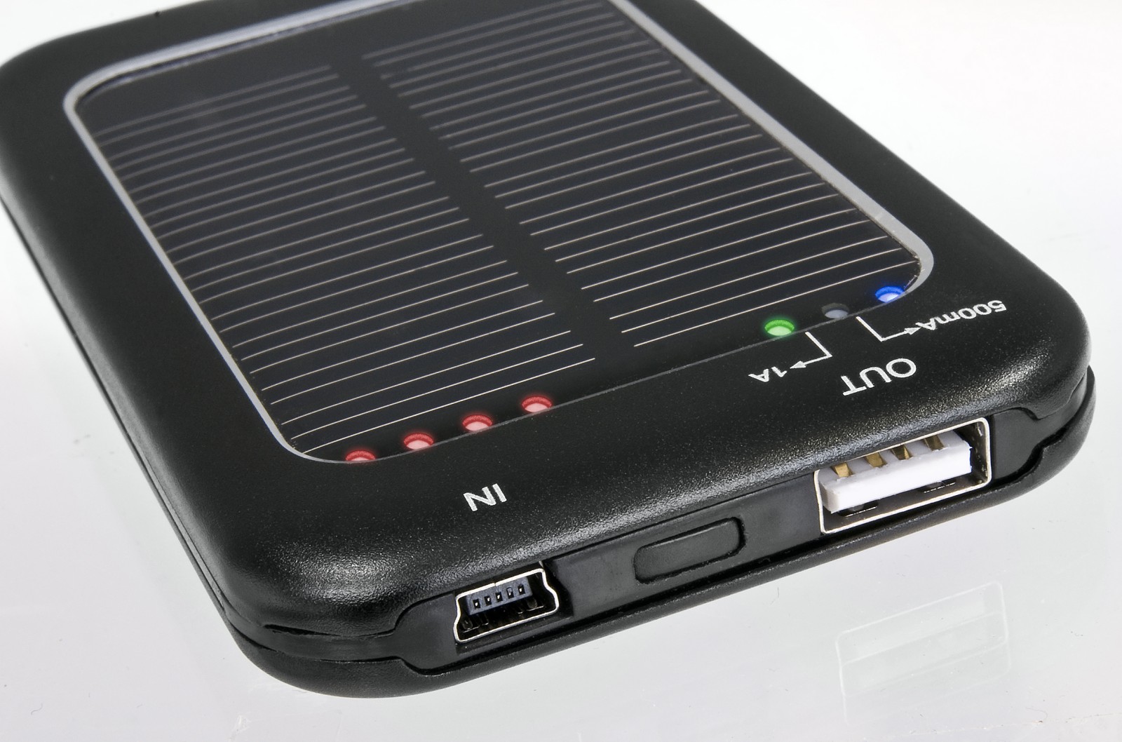 NATIONAL GEOGRAPHIC Solar Power Charger