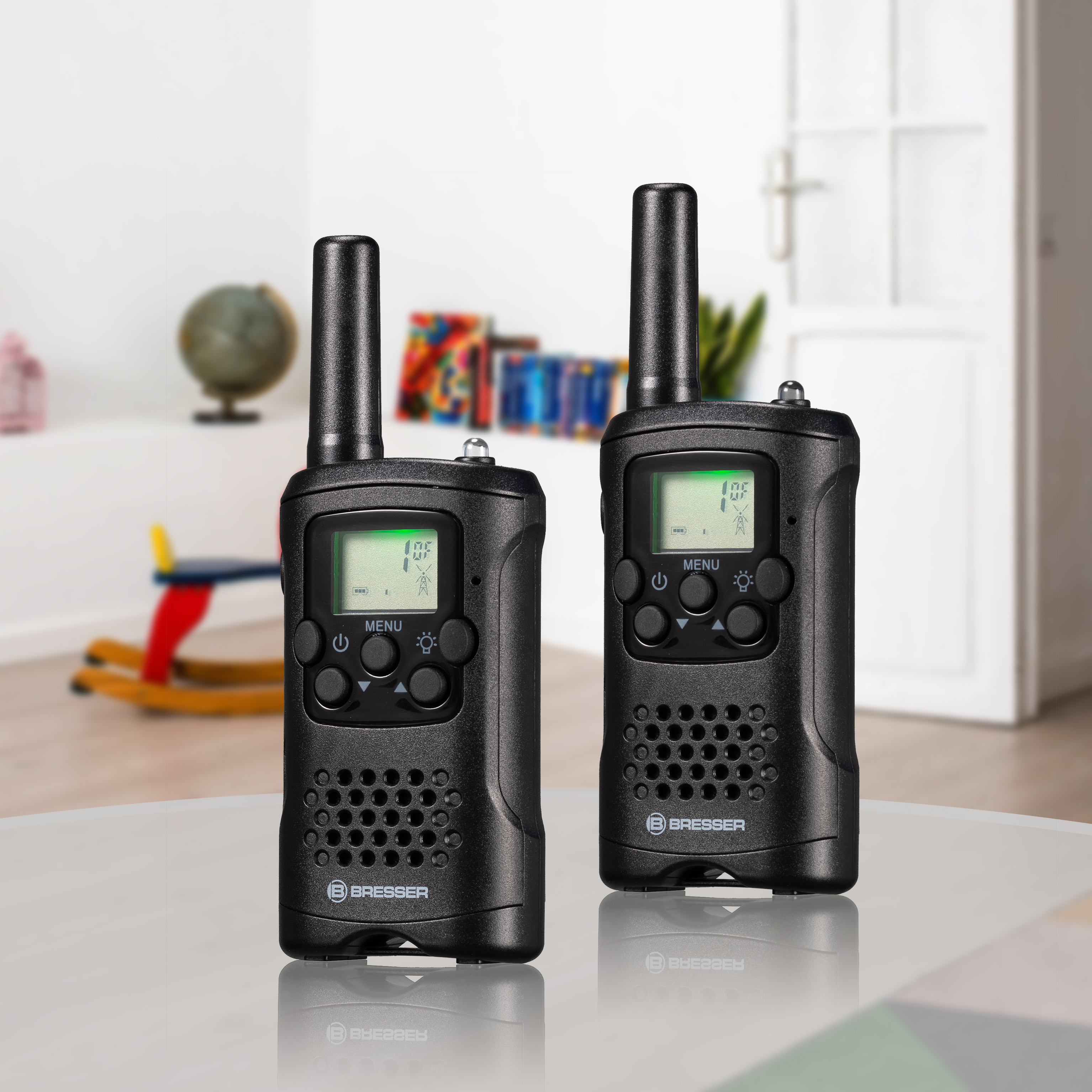 BRESSER FM Walkietalkie in Set van 2 met een groot Bereik tot 6 km en Handsfree-Functie 